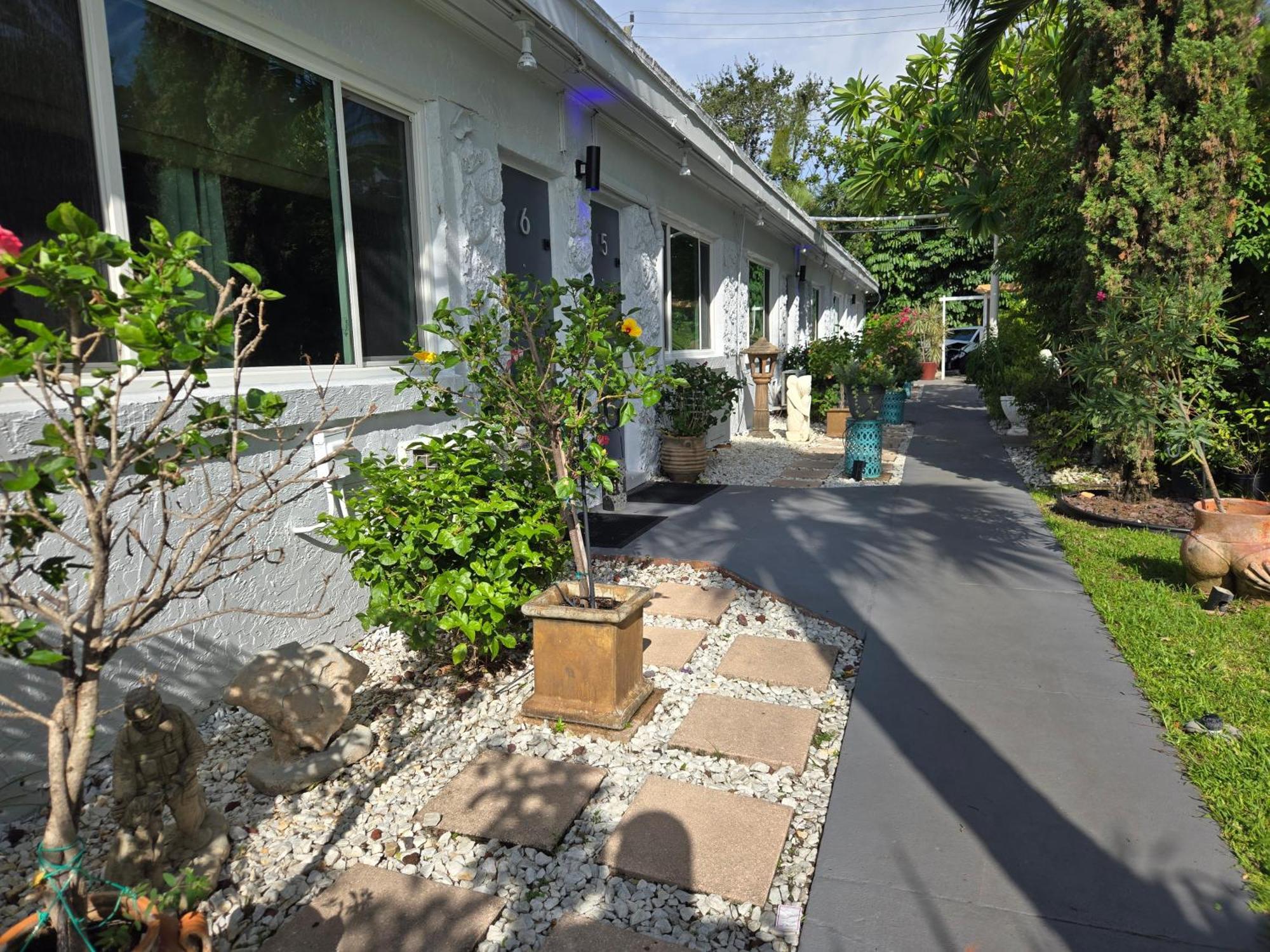 لانتانا Barefoot Mailman Motel المظهر الخارجي الصورة